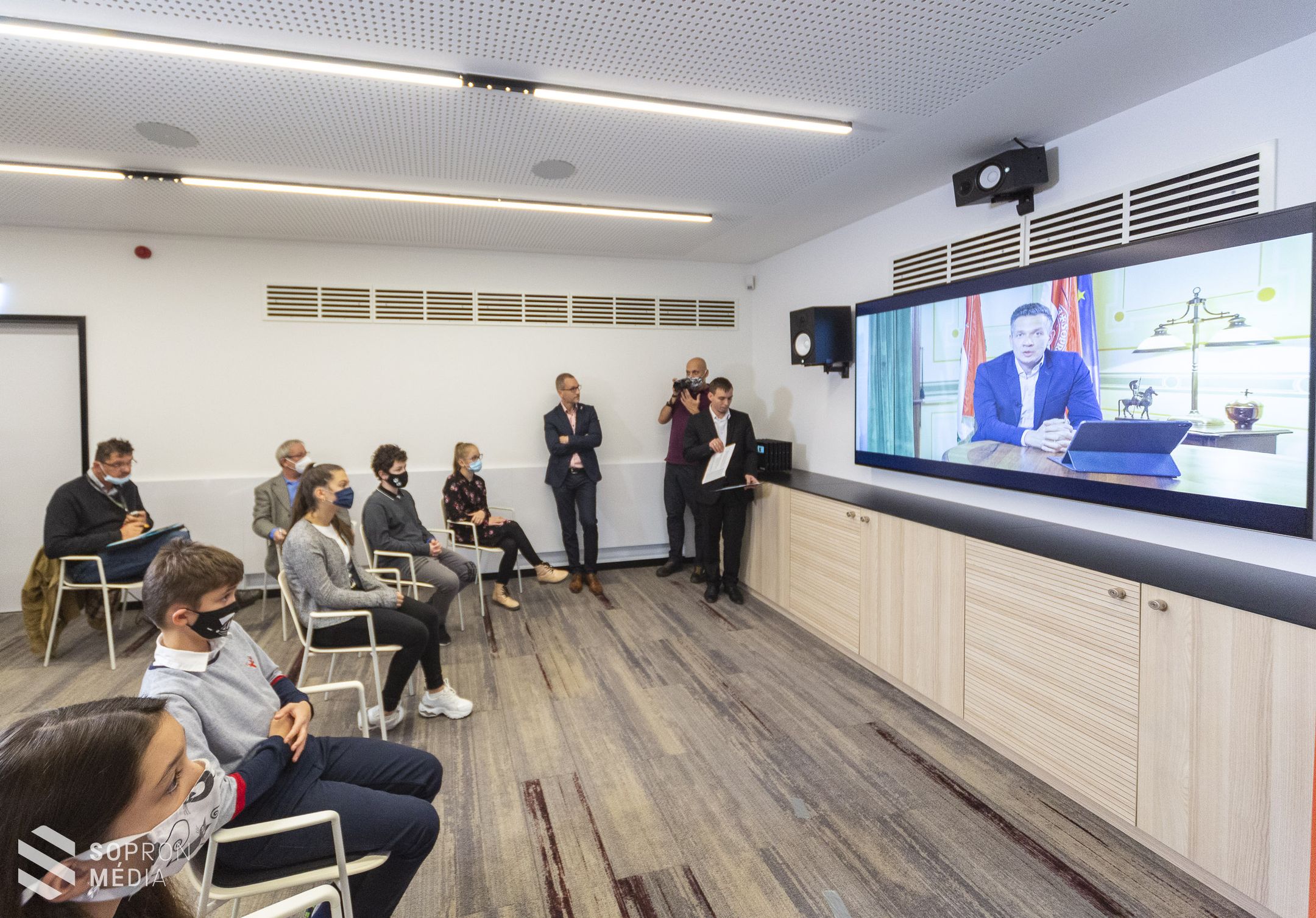 Médiaértés-oktató központot nyitott az NMHH Sopronban