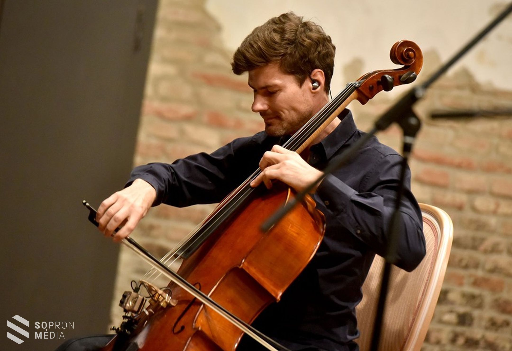 Tompos Kátya és Hrutka Róbert elvarázsolta az Esterházy-kastély közönségét