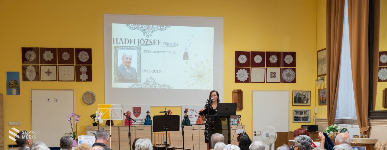 Megnyitották az új tanévet a Pedagógusok Soproni Művelődési Házában