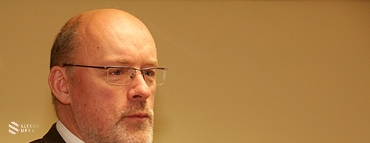 Kitüntették dr. Lakatos Ferencet