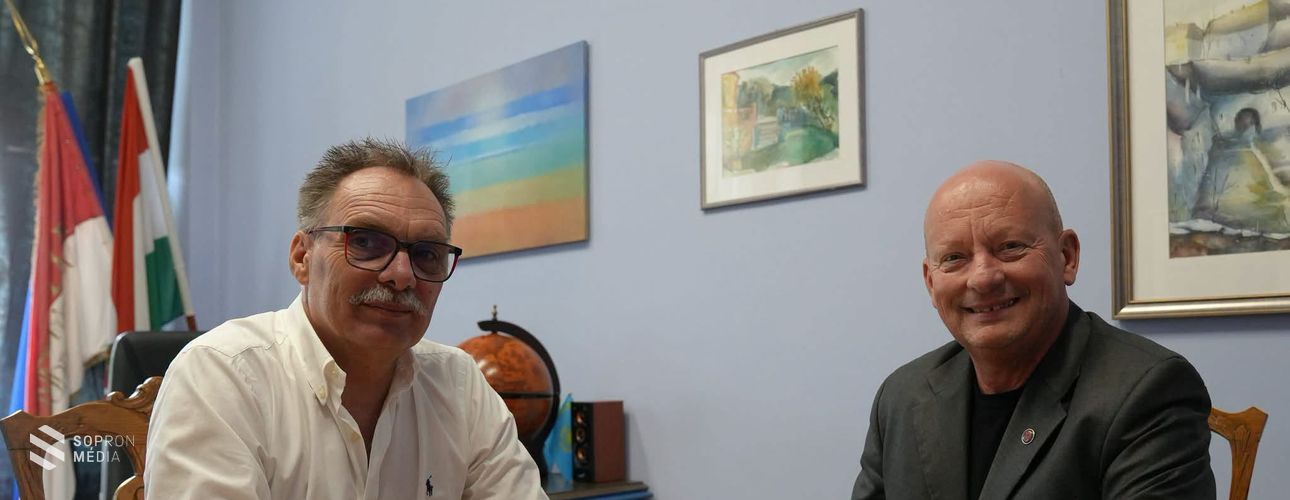 Új dékán, változatlan szellemiség a Benedek-karon