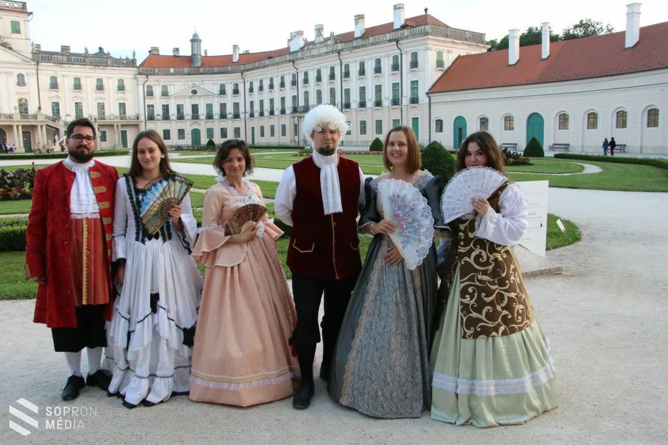 Varázslatos volt a Múzeumok Éjszakája Eszterházán