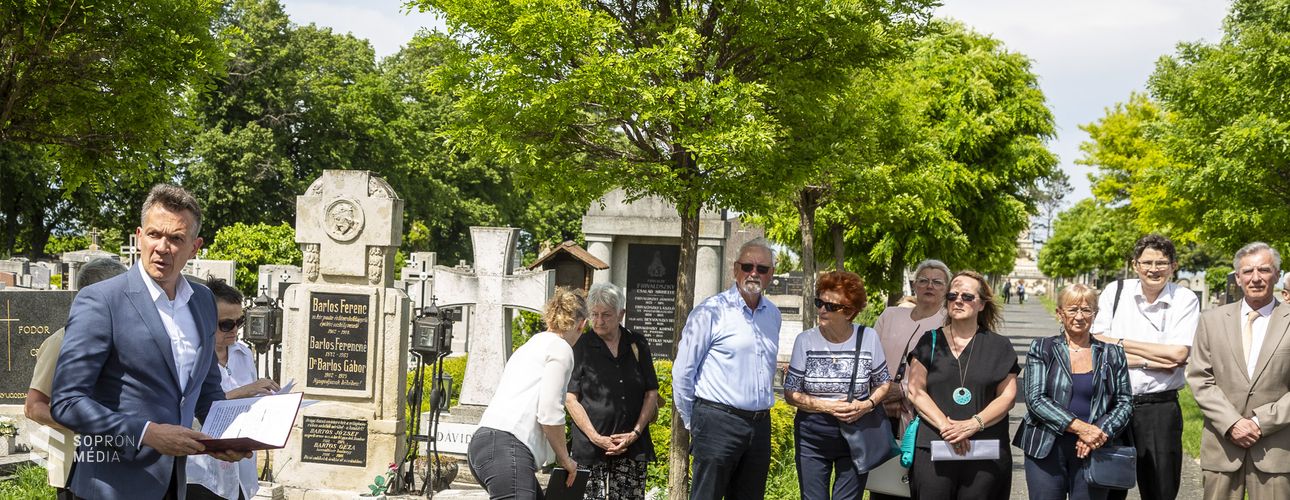 Felújították Ágoston Ernő festő- és grafikusművész síremlékét