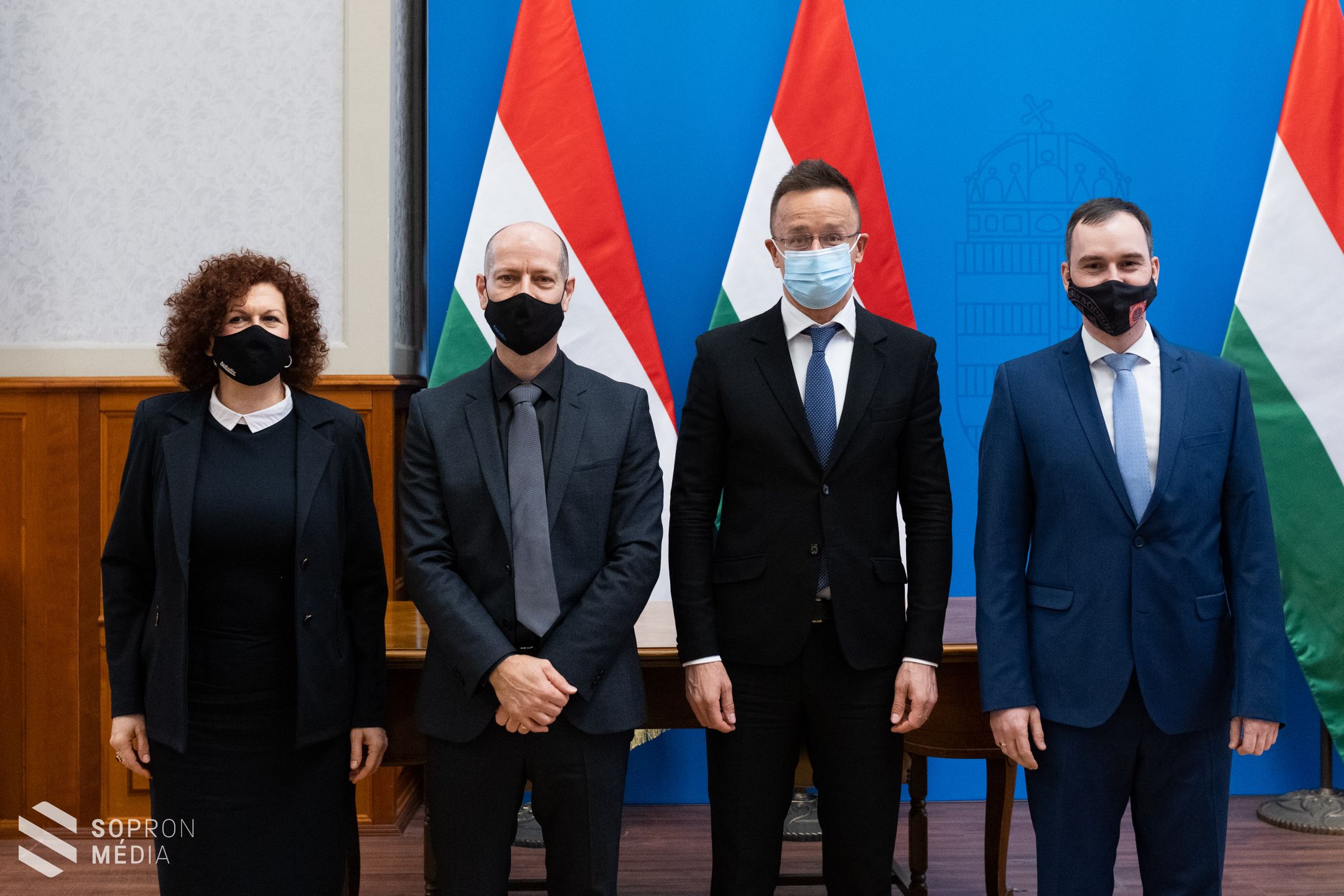Stratégiai együttműködés a kormány és a sopronkövesdi Autoliv között
