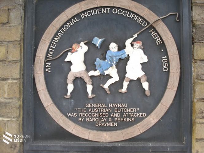 Emléktábla Londonban, ahol egykor a Barclay-Perkins sörfőzde állt. 1850-ben az itt dolgozó legények jól elpáholták Haynaut azt kiabálva: ezt az Aradi Vértanúk miatt kapod! 