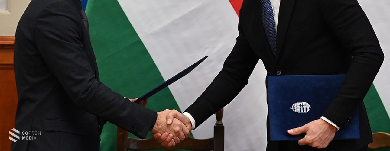Stratégiai együttműködés a kormány és a sopronkövesdi Autoliv között