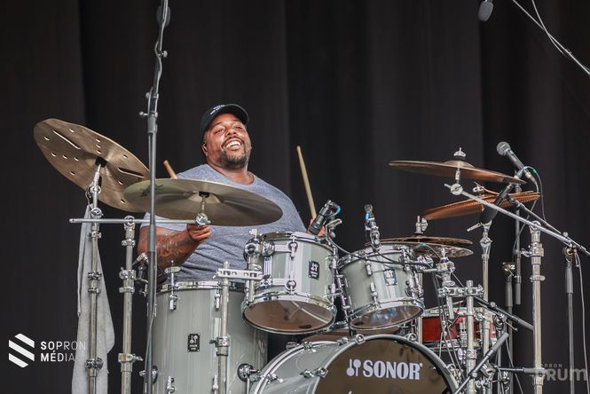 Aaron Spears a Fő téren