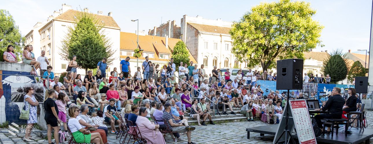 Lezárult a Lichtclique Fotóklub "Pont 24" című kiállítása