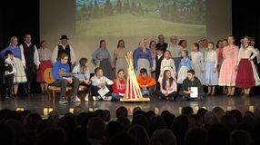 Soproni gimnazisták a Duna Palotában