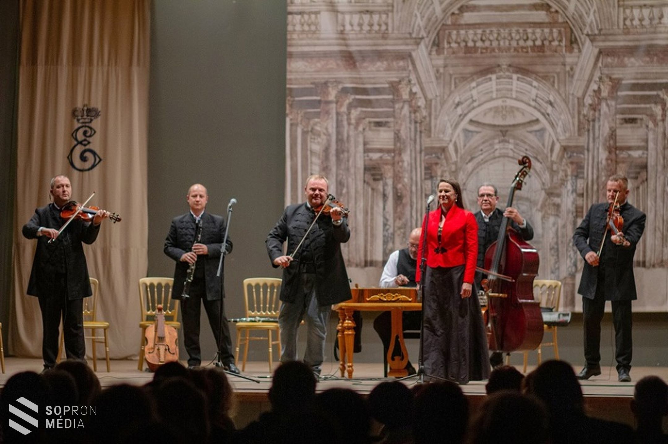 Pál István Szalonna és bandája Eszterházán 