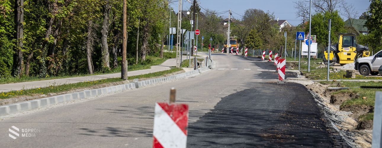 Teljesen lezárják a Virágvölgyi út egy szakaszát keddtől
