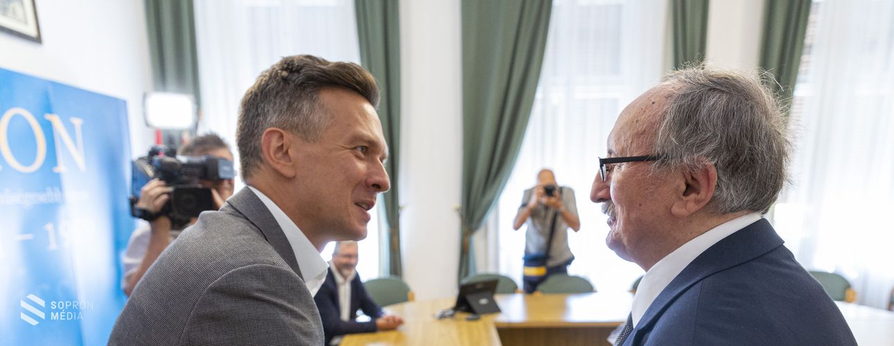 Elismerés a 80 éves Kerék Imre költőnek