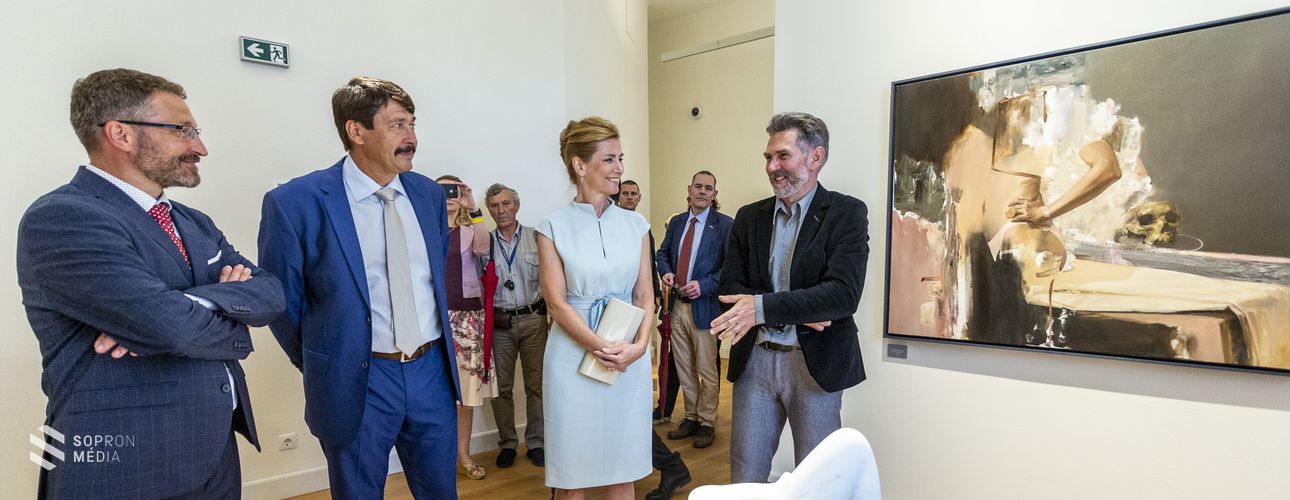 Átadták a fertődi Esterházy-kastély megújult nyugati szárnyát