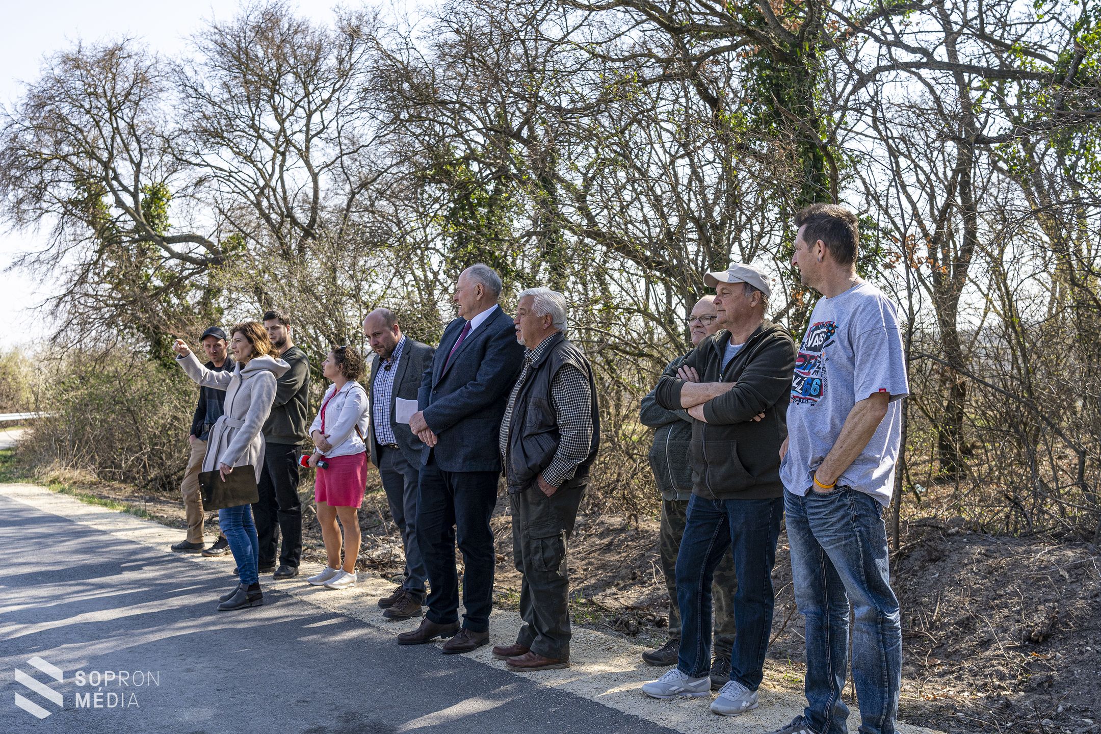 Újabb kerékpáros útvonal újult meg Sopronban – átadták a megújult Nemeskúti utat