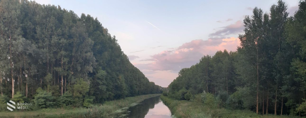 Éltető víz: hiedelmek, népszokások a Rábaközben