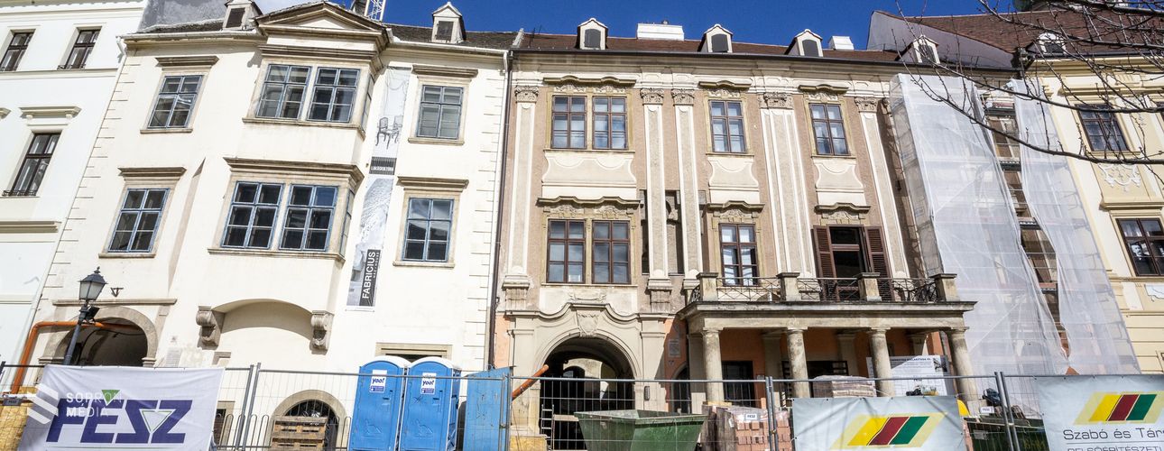 A turisztikai ügynökség az örökségvédelmi társasággal közösen népszerűsíti a kastélyokat és a várakat