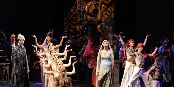 Kálmán Imre: A Bajadér / A Budapesti Operettszínház előadása