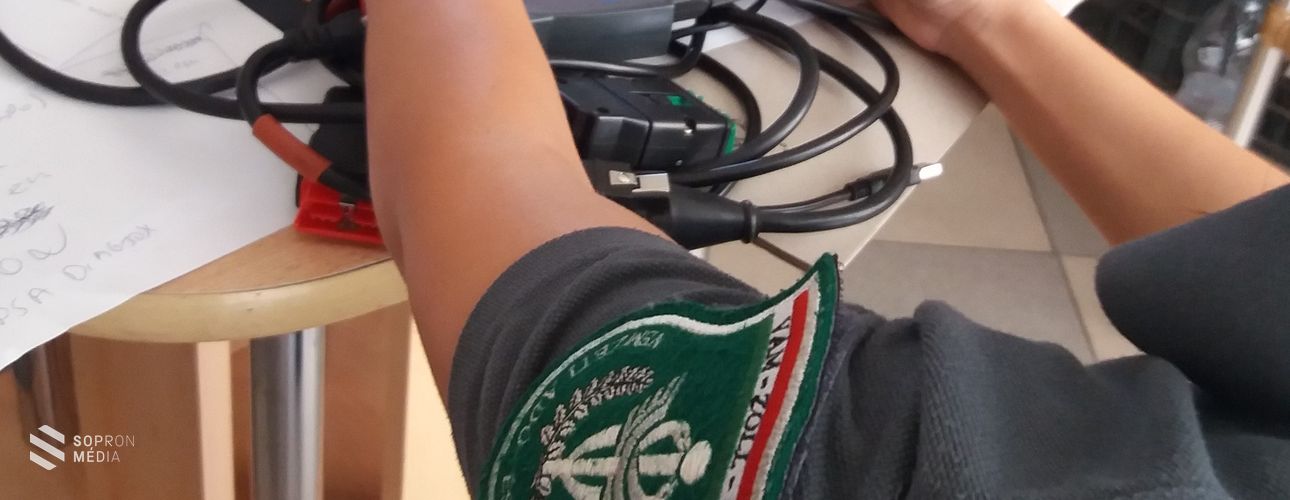 Illegális szoftvereket használtak az autószervizben