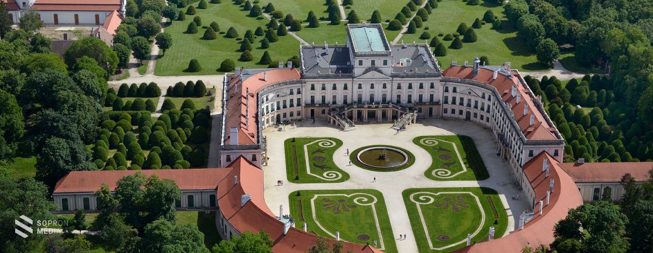 Folytatódik a fertődi kastély fejlesztése és újjáépülhet az operaház is