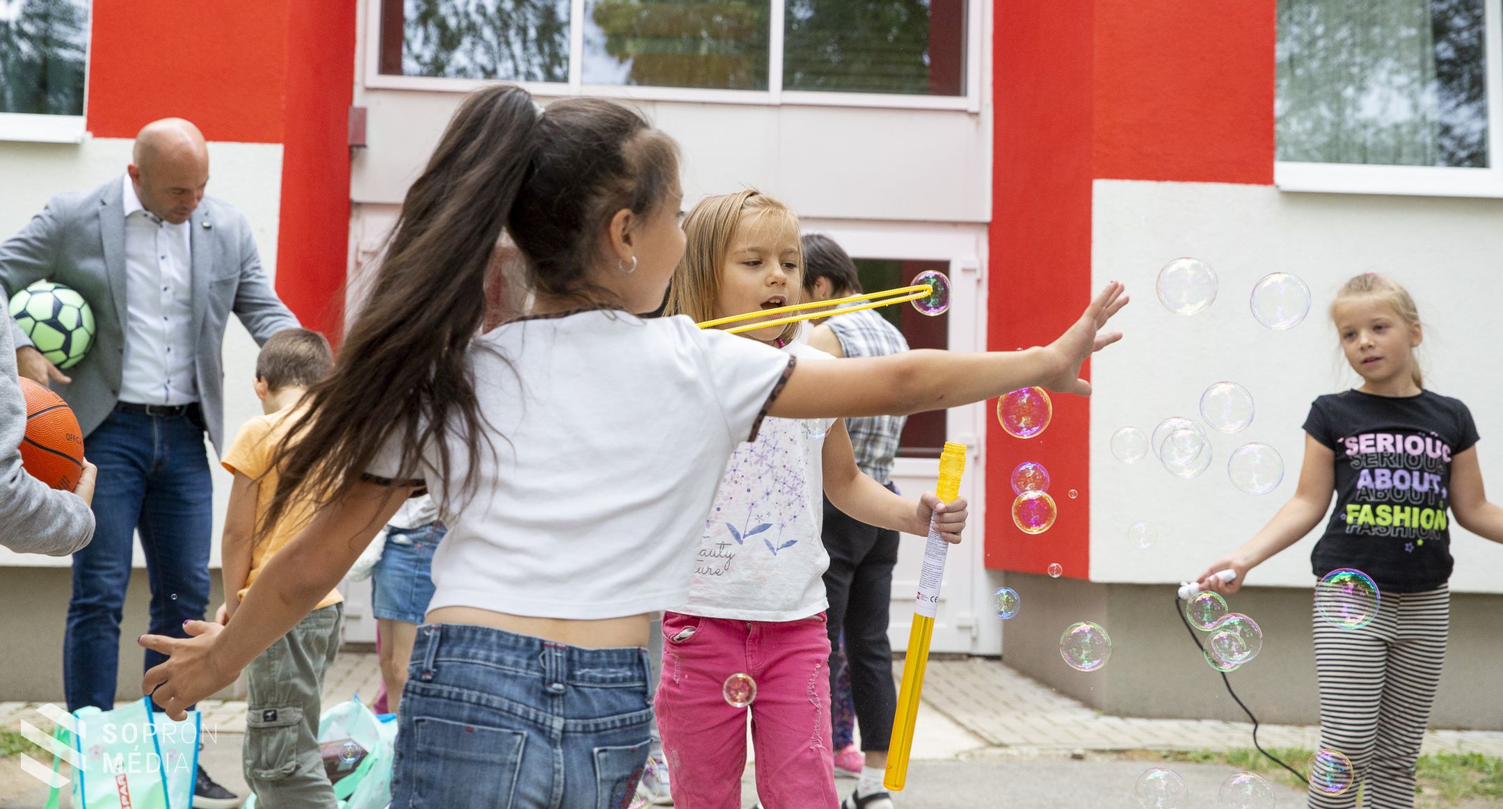 Változatos programokat nyújt a nyári napközi a vakáció ideje alatt