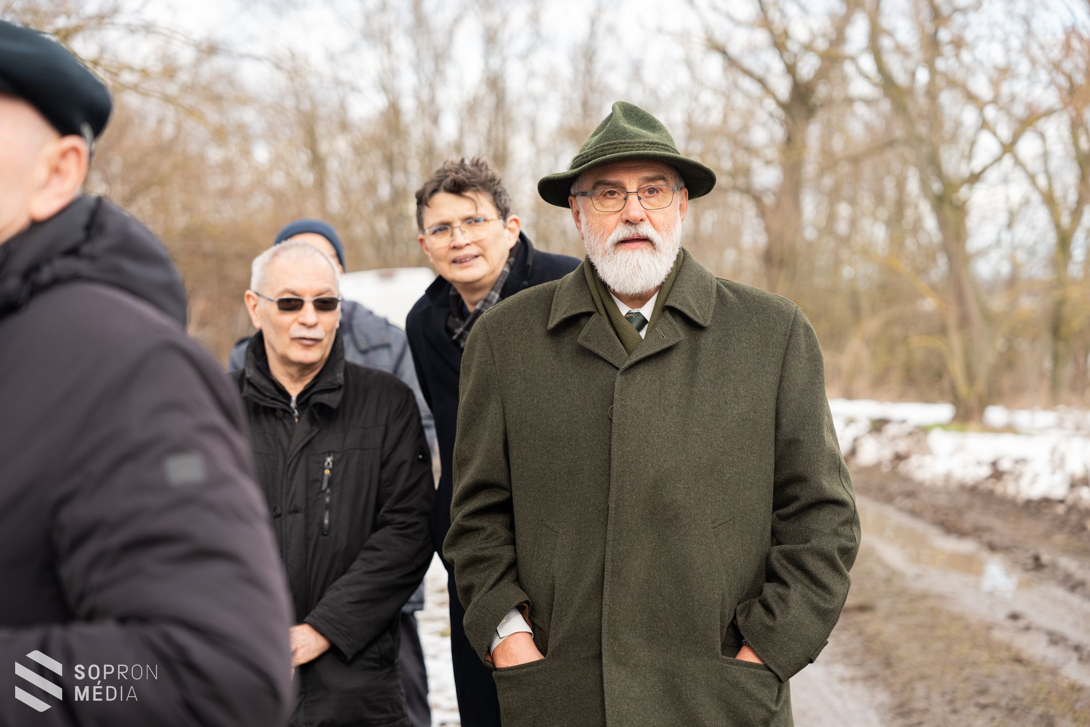Parcellakő őrzi a mártírok emlékét a kőhidai rabtemetőnél