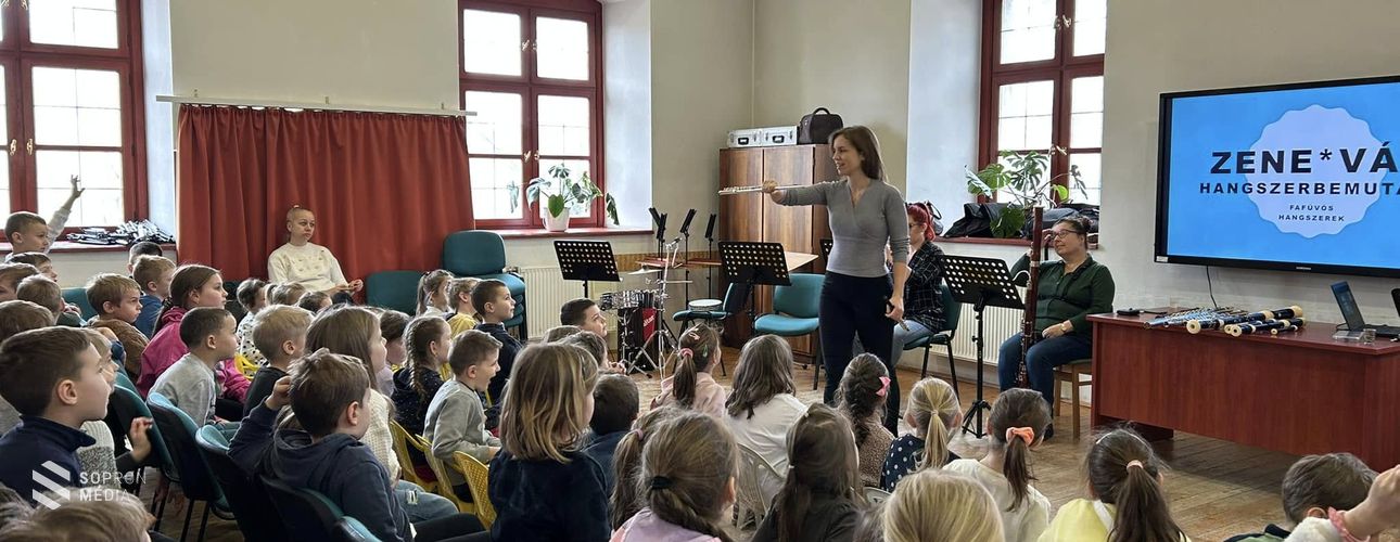 Hangszerbemutató a Horváth József Alapfokú Művészeti Iskolában