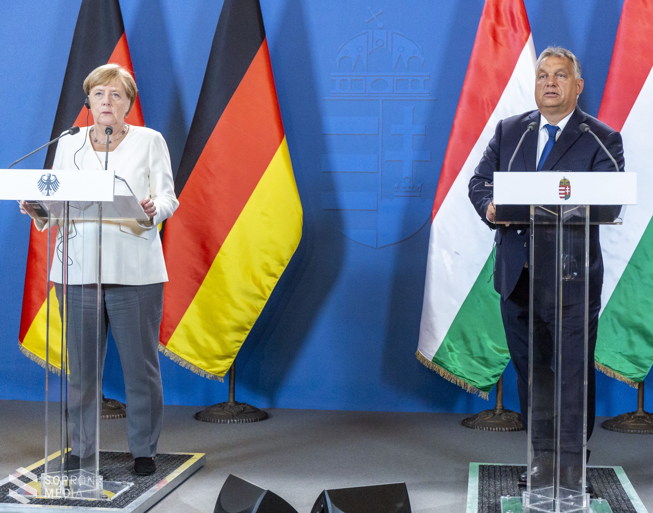 A Merkel-Orbán találkozó beszámolója