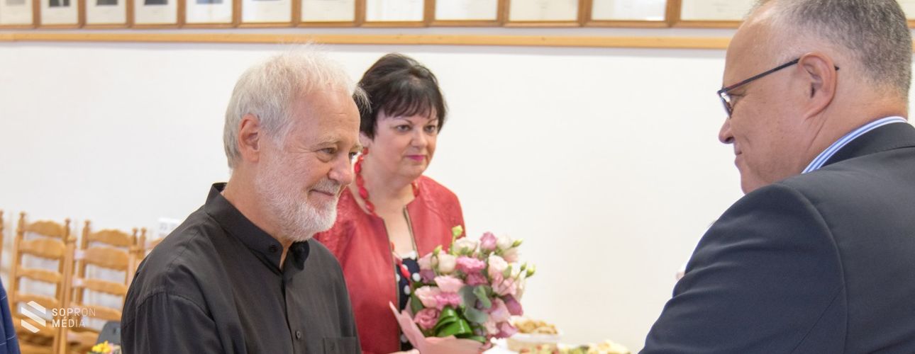 Kitüntetettjeit köszöntötte a Soproni Egyetem