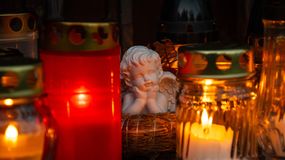 A hétvégén a csend és a fény tölti meg a soproni temetőket