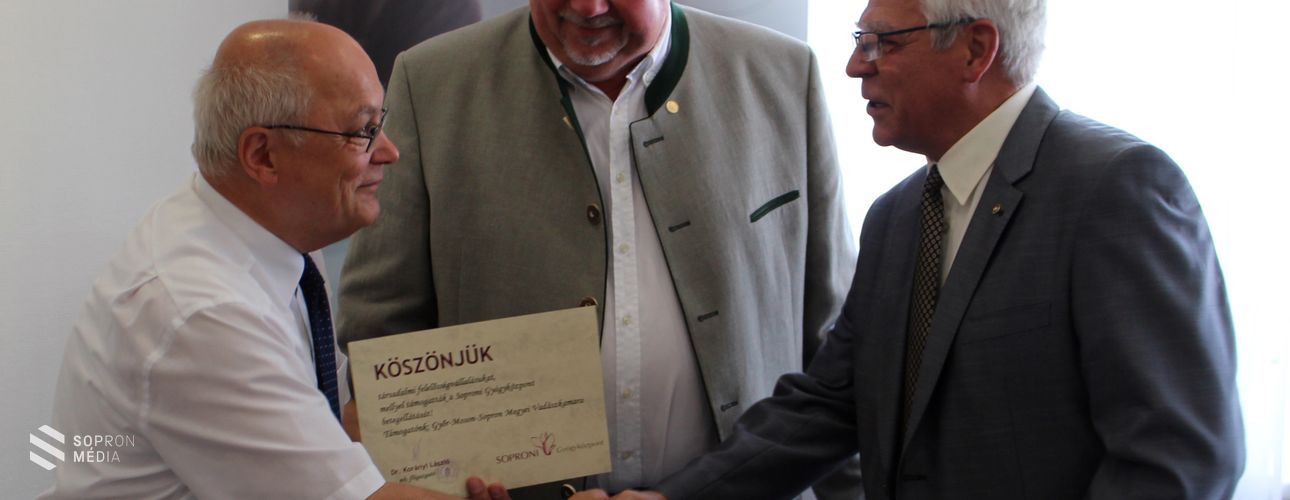 A Győr-Moson-Sopron Megyei Vadászkamara 1 millió forintos adománya a kórháznak 