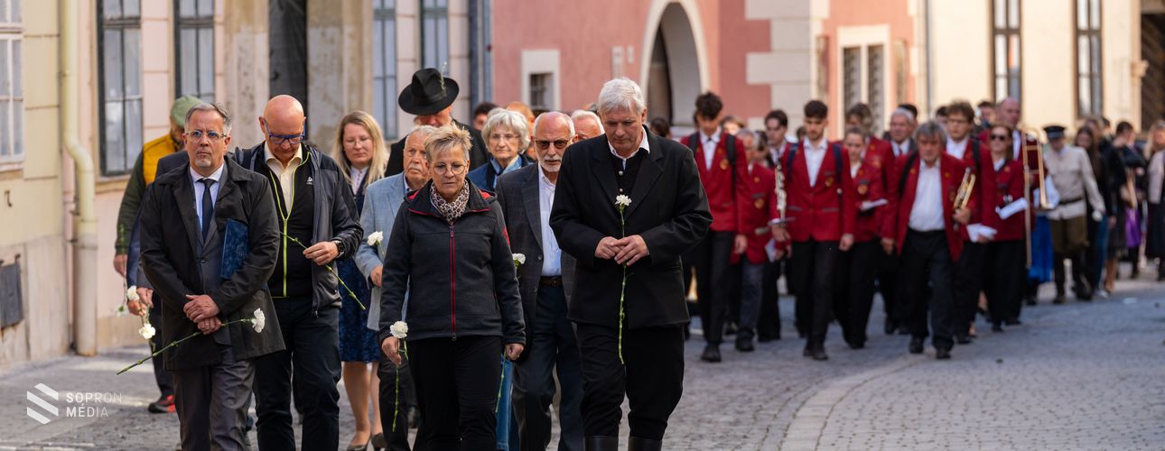 A kitelepítés 80. évfordulójára emlékeztek Sopronban