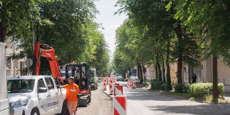Zajlanak az útfelújítási munkálatok a Csengery utca második szakaszán