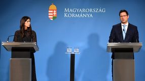 Megszűnt a veszélyhelyzet, eltörlik a vásárlási idősávokat, a maszkhasználat azonban marad