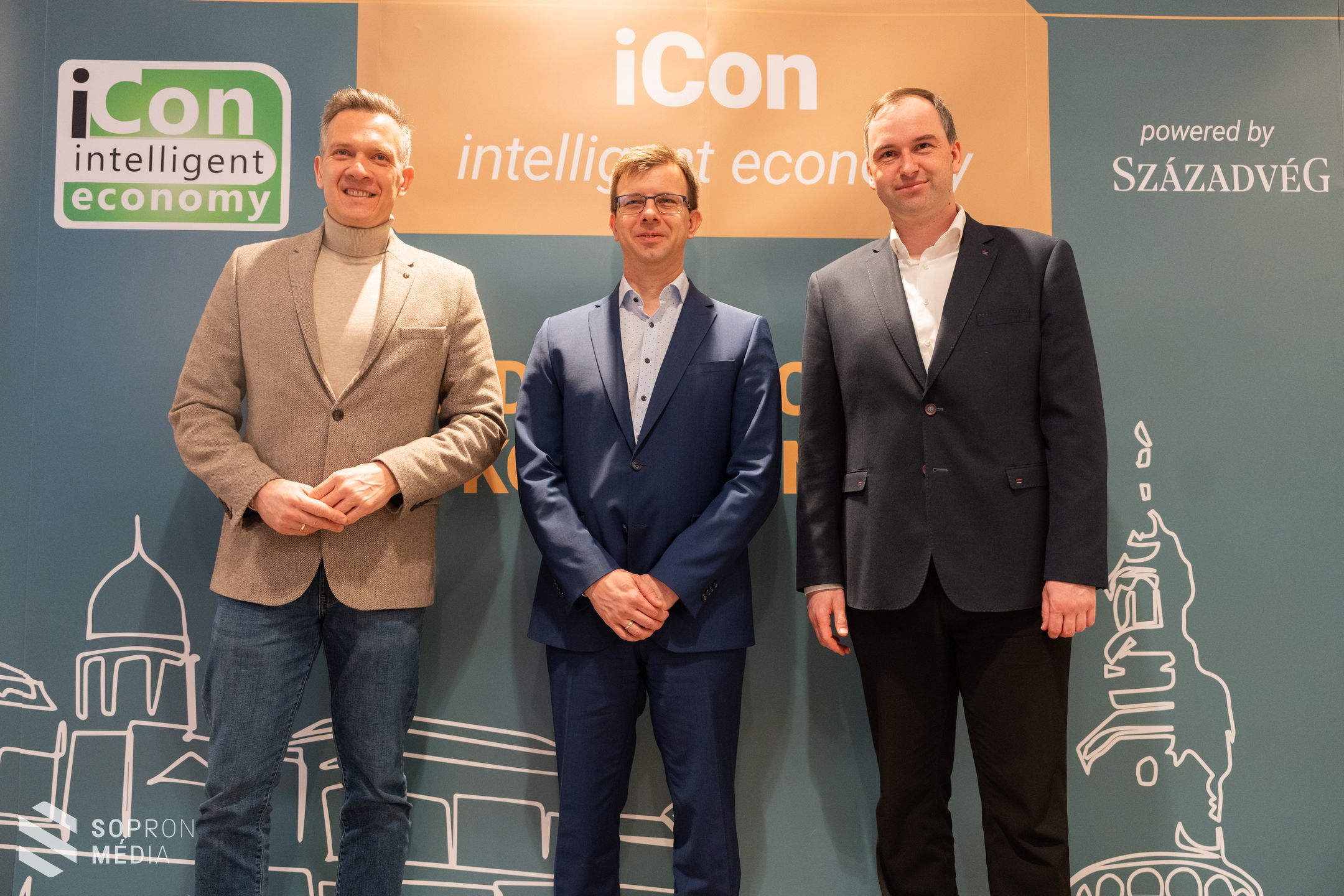 Folytatódik az iCon gazdaságpolitikai konferencia.