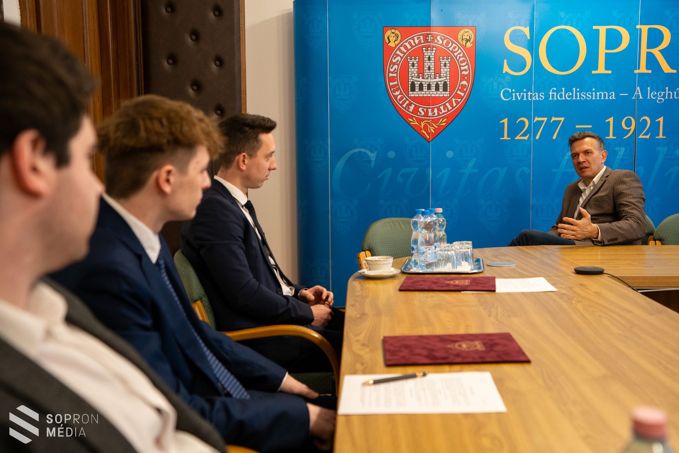 Öten részesültek Széchenyi István Tanulmányi  Ösztöndíjban