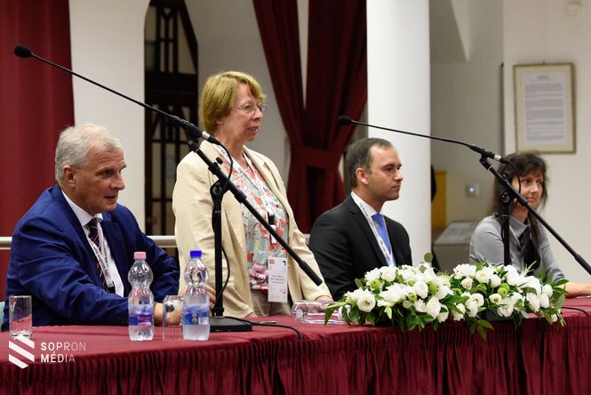 Prof. dr. Takácsné prof. dr. György Katalin