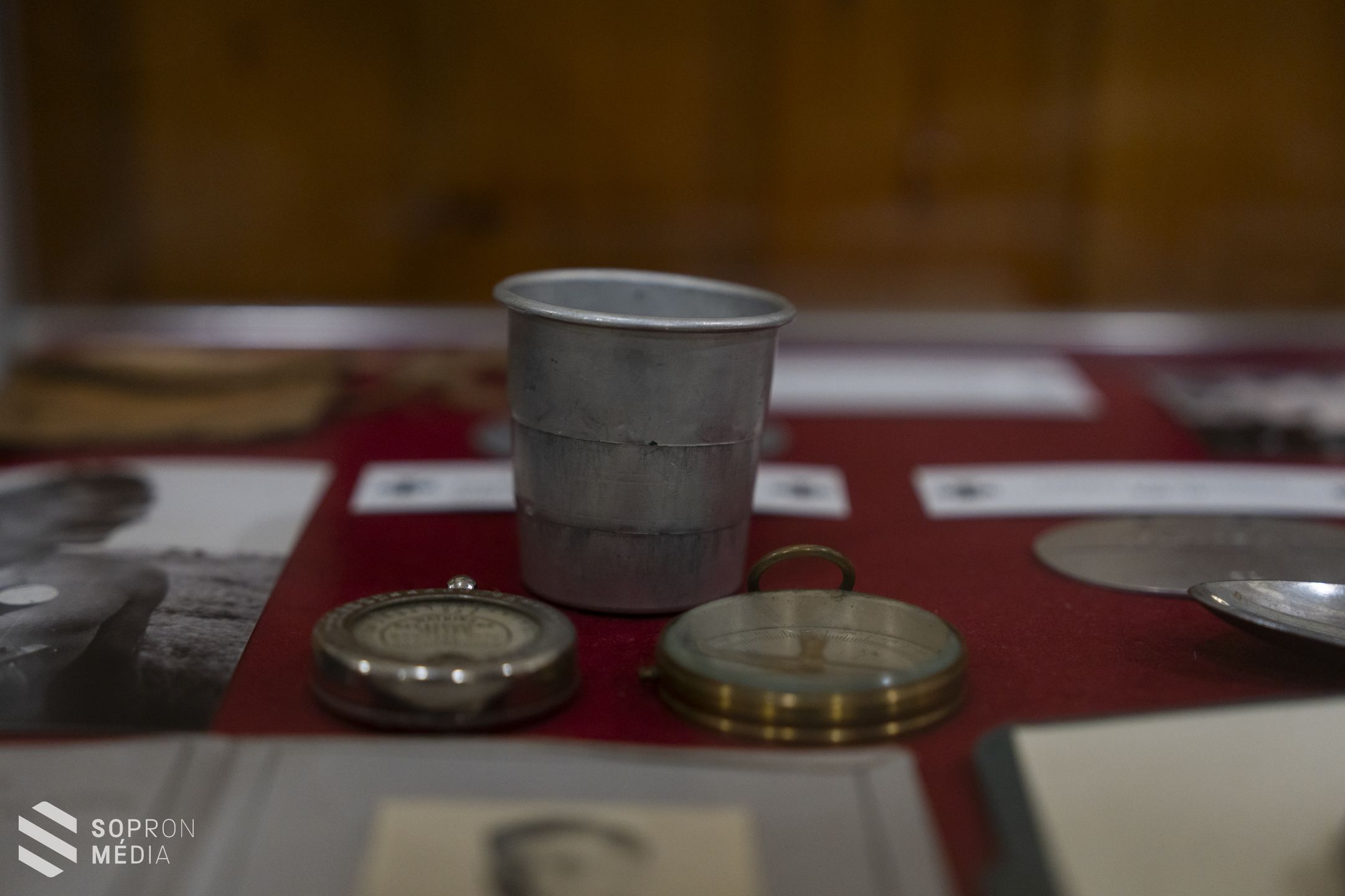 Katonai azonosítók a monarchiától napjainkig: dögcédulák, katonák, arcok és harcok!