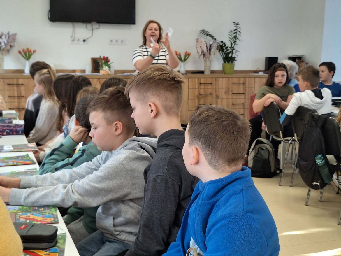 Rendhagyó tanítási órák a Gondozási Központban