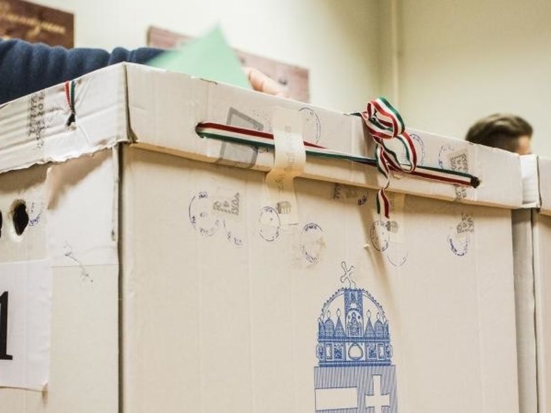 Választás 2022 - Hétfőn megkezdik az értesítők kézbesítését