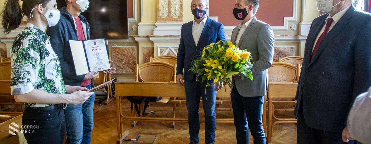 A Magyar Kupa-győztes Sopron Basketet köszöntötte a városvezetés