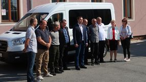Új kisbuszt kapott Völcsej a Magyar Falu Program keretében