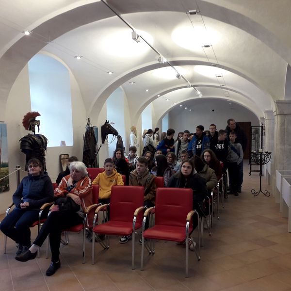 „Irodalmi és történelmi hősök Hont, Nógrád és Gömör vármegyékben, valamint a Szepességben” Határtalanul! program  (Lövői és zsirai 7. osztályosok)