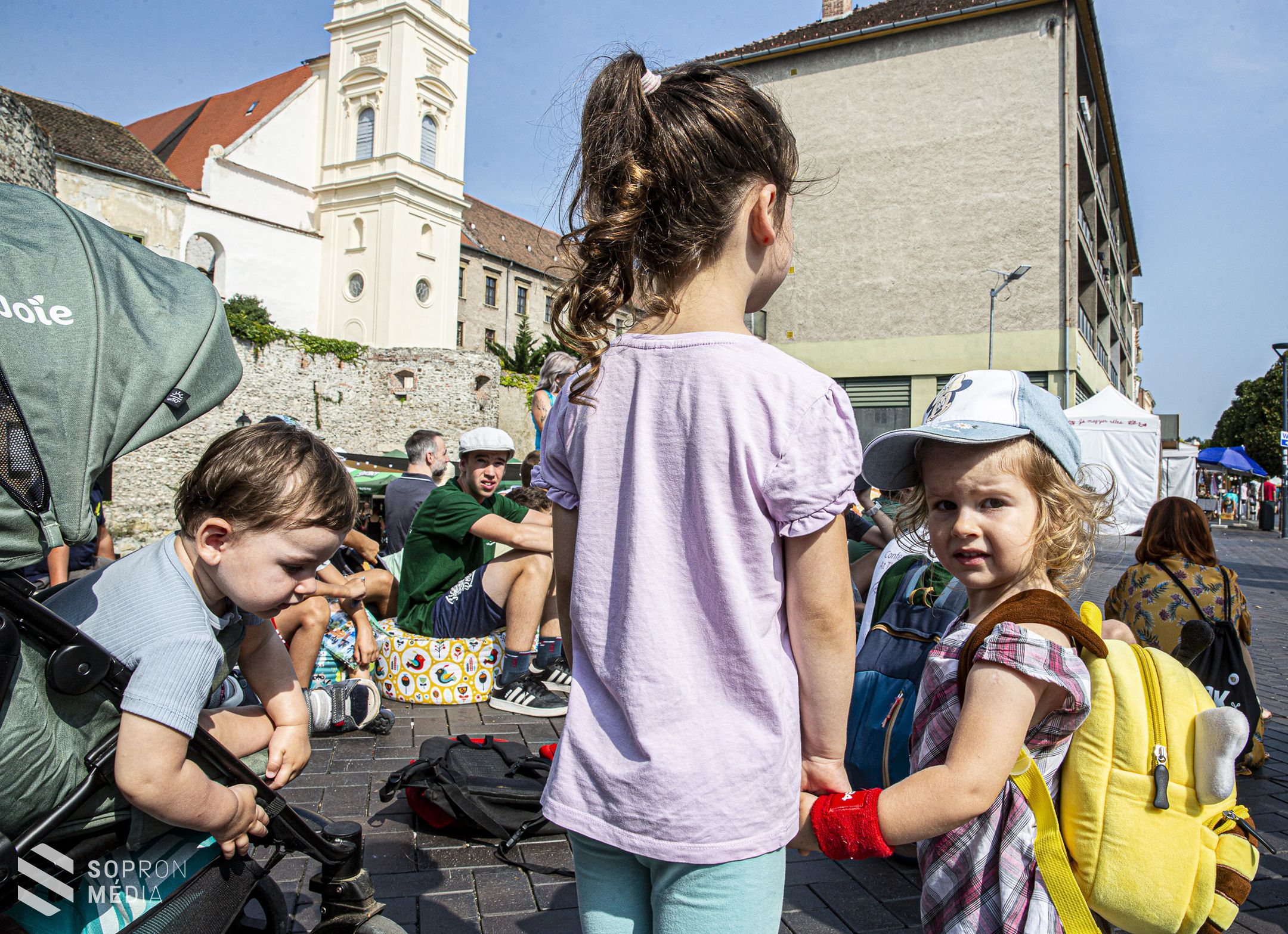 Gólyalábon érkeztek a gyermekprogramok a Soproni Piknikre