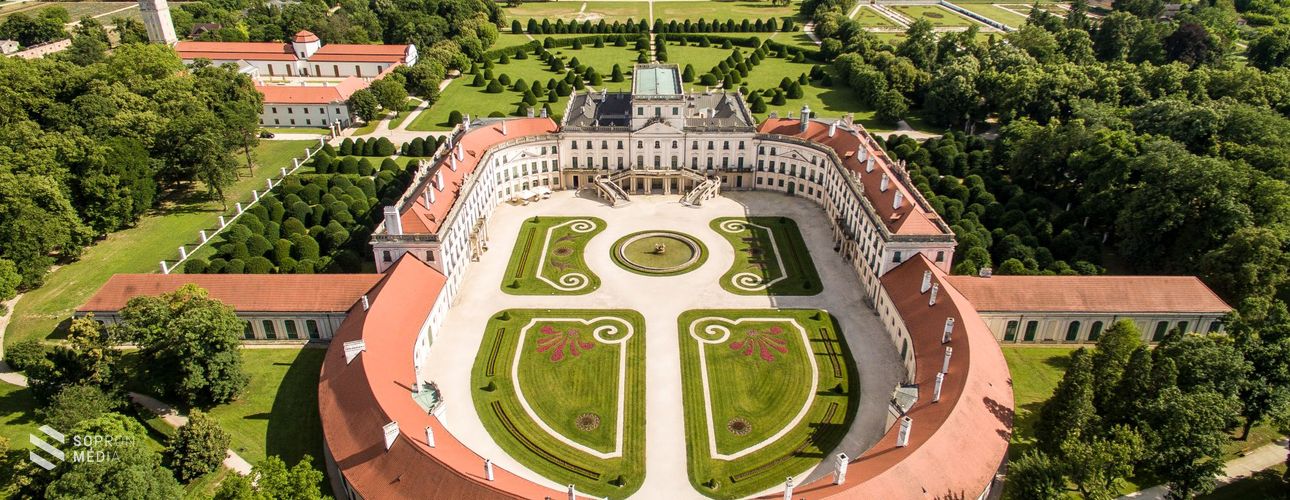 Újranyit a fertődi Esterházy-kastély és a nagycenki Széchényi-örökség