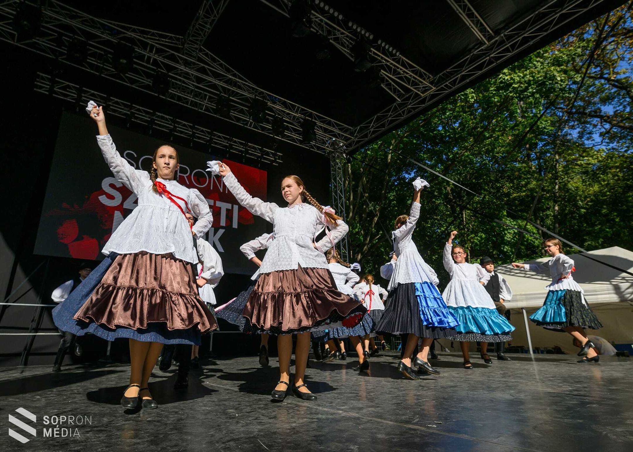 A Balkán Fanatik koncertjével zárult a Soproni Szüreti Napok