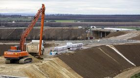 Egyelőre nem befolyásolja jelentősen az M85-ös építését a koronavírus