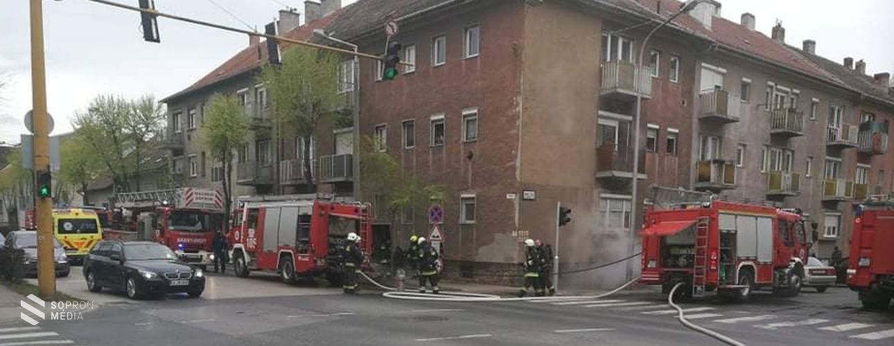 Tűz volt egy társasház pincéjében a Csengery utcában - GALÉRIA
