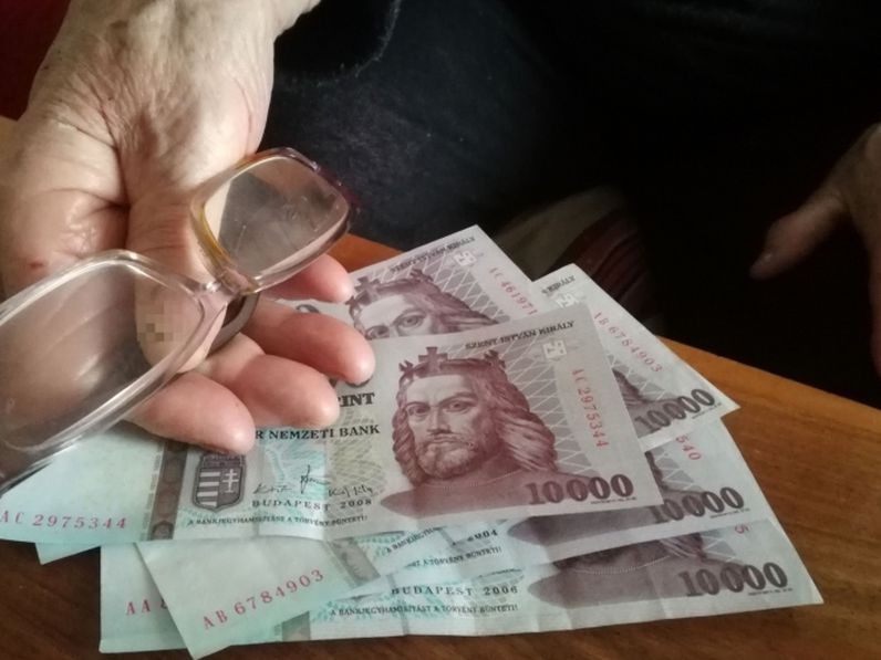 Unokázós csaló 2,5 millió forintot csalt ki egy soproni nyugdíjastól!