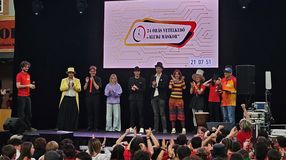 SOPRON A DOBOGÓN - 24 órán át, megállás nélkül játszottak a diákok!