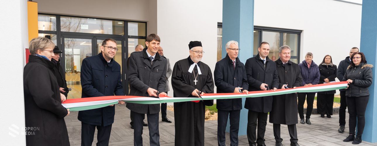 Átadták az új óvodát a Hillebrand utcában